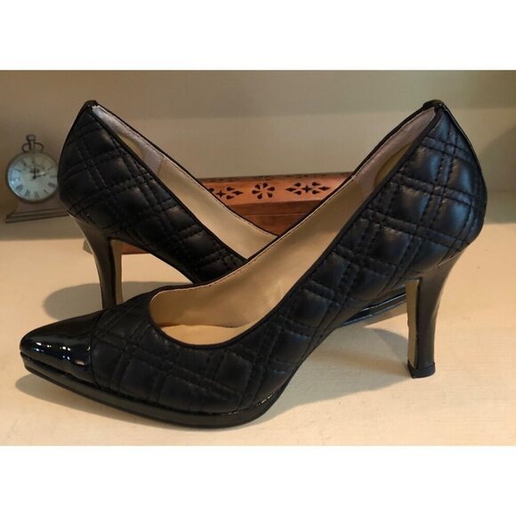 Women's Adrienne Vittadini Shoes Jantine Black Quilted Leather Heels Size 6M - Picture 5 of 12